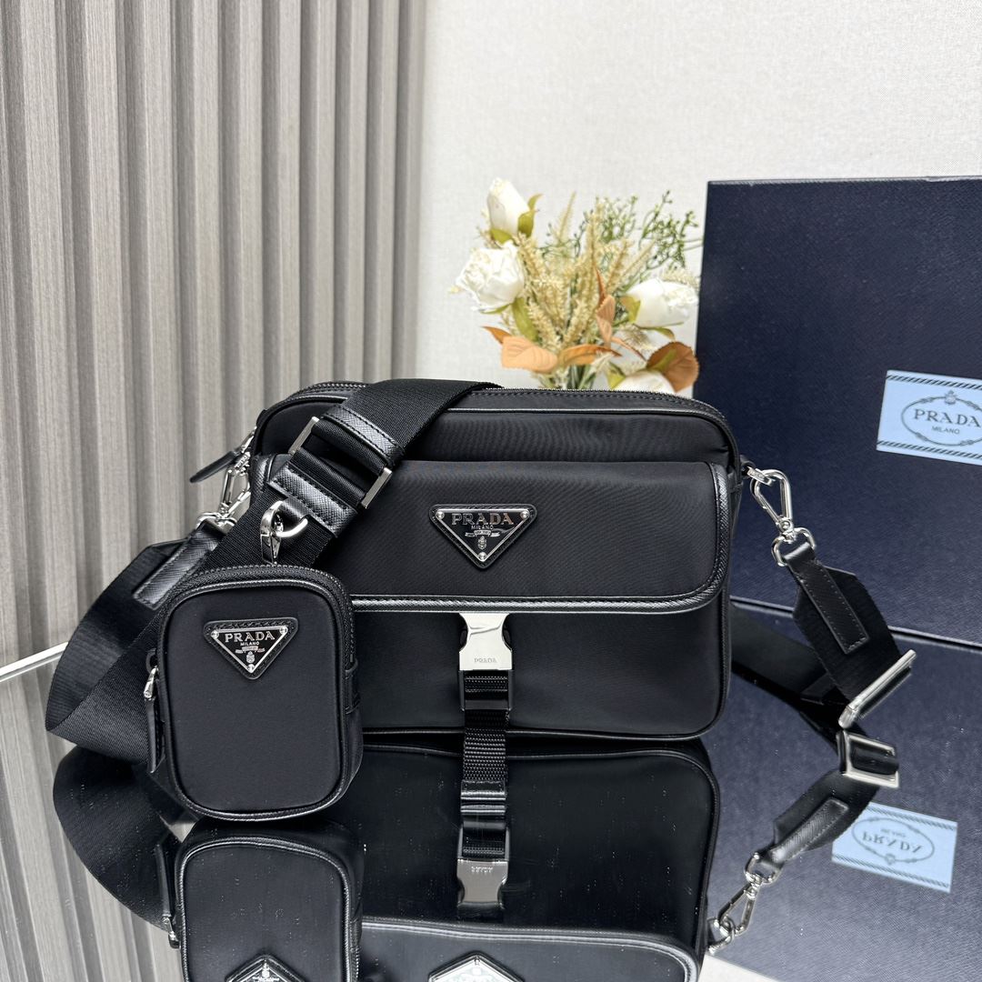 Pra*a satchel bags
